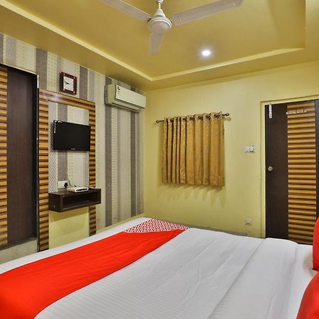 Spot On Hotel Shreeji Palace Ahmadabad Zewnętrze zdjęcie