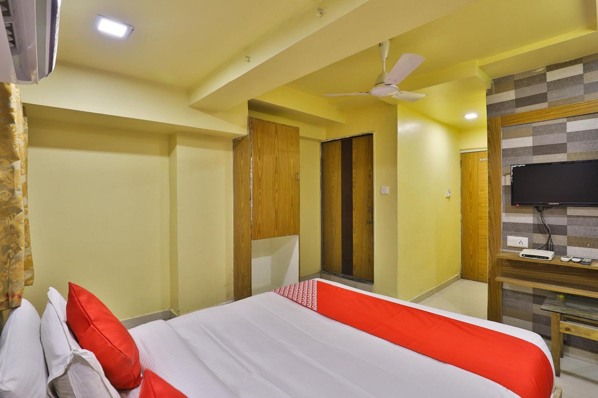 Spot On Hotel Shreeji Palace Ahmadabad Zewnętrze zdjęcie