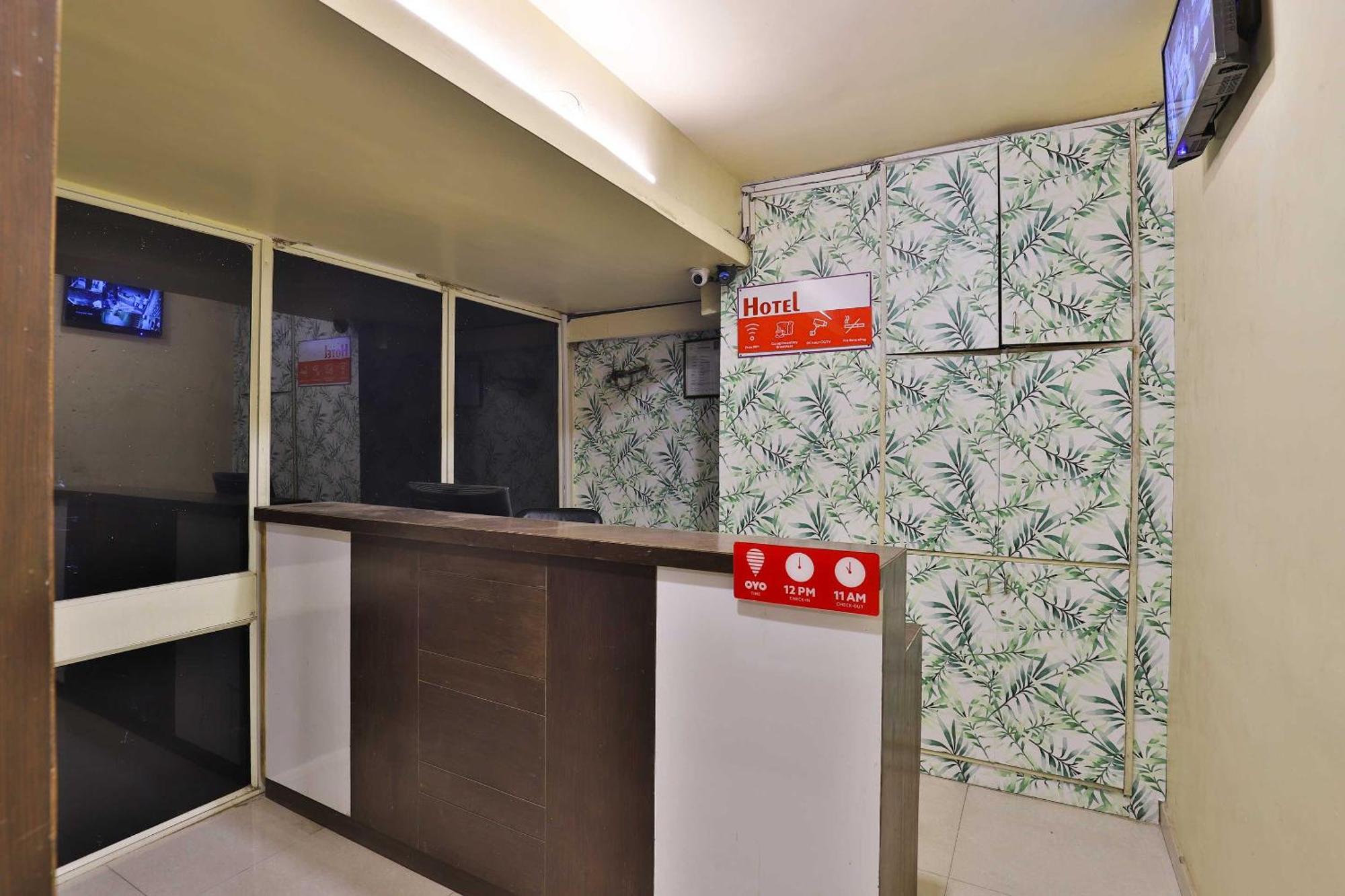 Spot On Hotel Shreeji Palace Ahmadabad Zewnętrze zdjęcie
